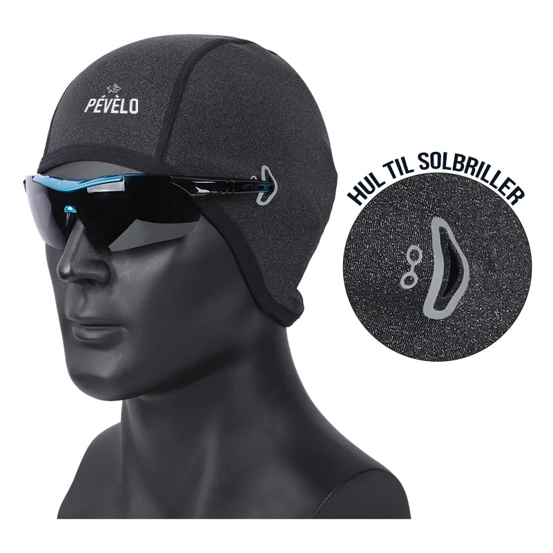 PÉVÈLO Insist Hjelmhue - herre